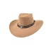 Sombrero elegante de estilo western con adorno de toro en la cinta, ideal para un look rústico y sofisticado.